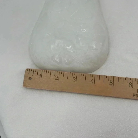 Hazel Atlas Pear White Milk Glass Serving Dish Candy Fruit - Picture 8 of 8